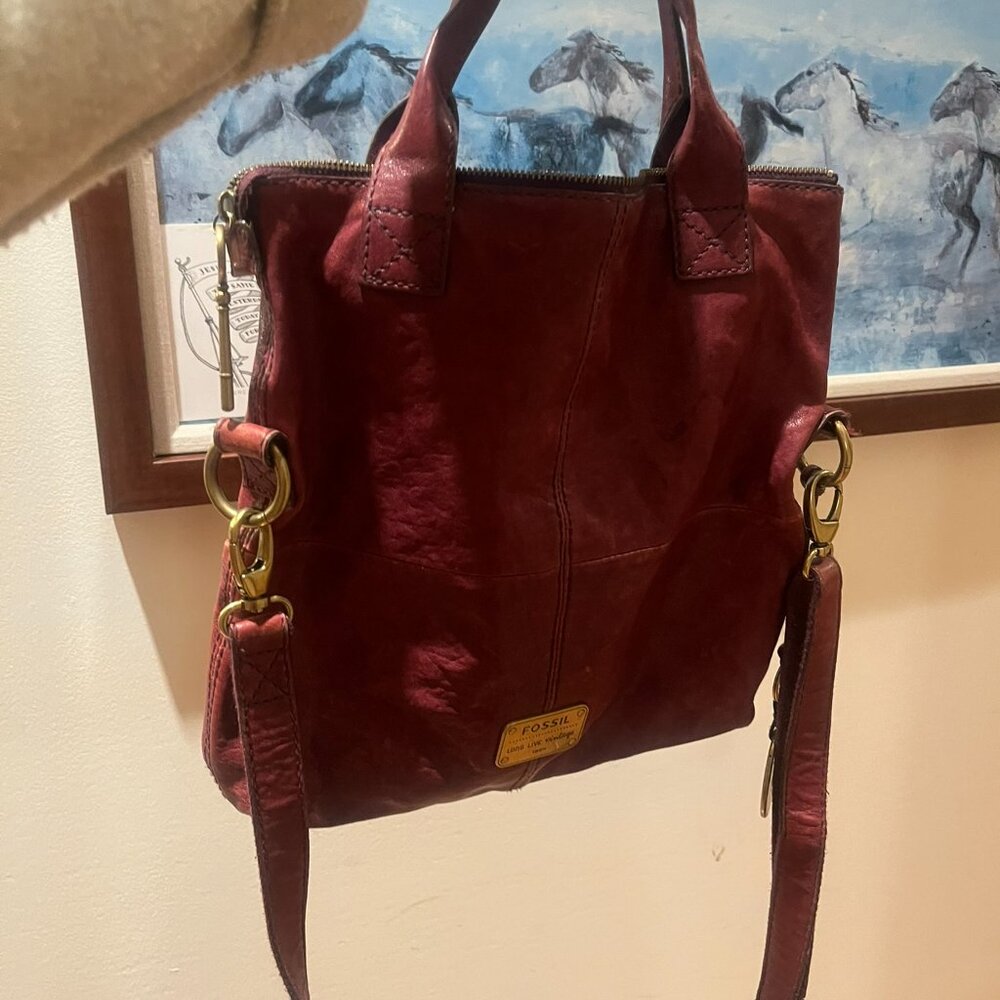 Vintage Fossil Leather Bag with key